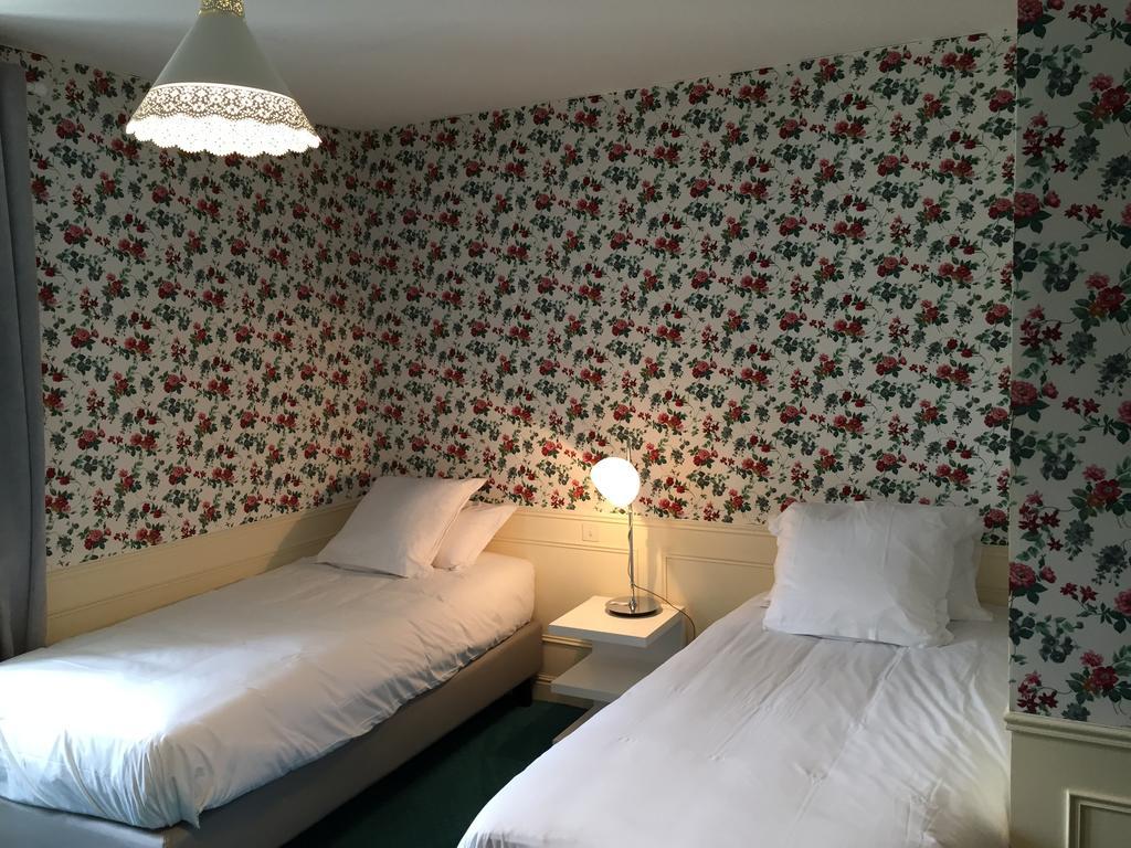 Hotel De Charme Les Mimosas ポン・タヴェン 部屋 写真