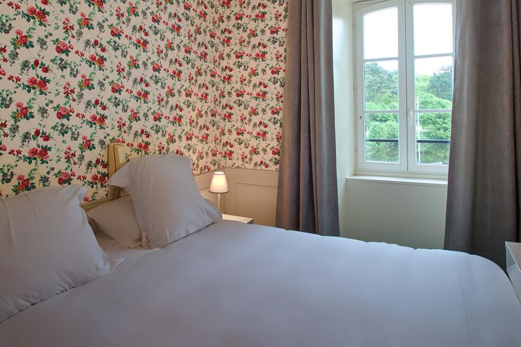 Hotel De Charme Les Mimosas ポン・タヴェン 部屋 写真